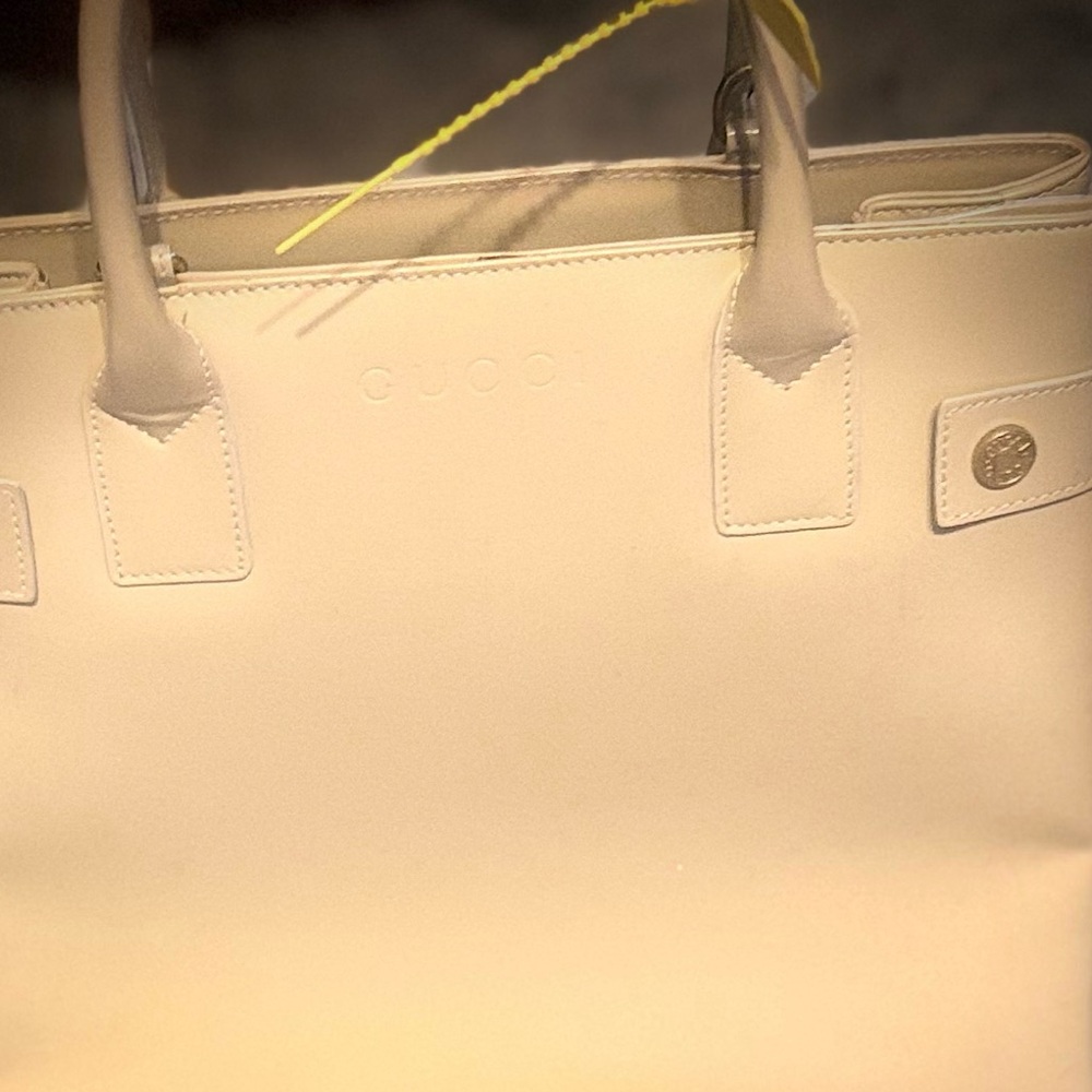 Authentic - Gucci handbag -